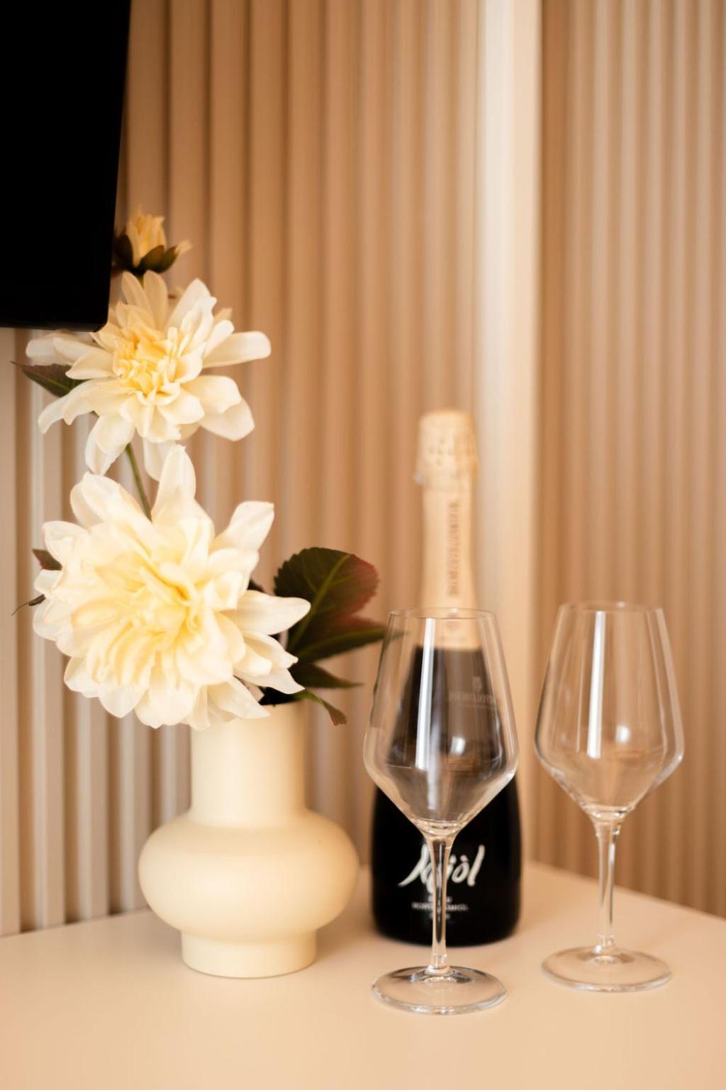 Sun Serenity Suite Тропеа Екстер'єр фото